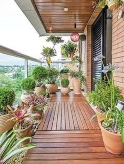 Balcony Garden becomes popular. Top transparent toughened glass pergola, toughened glass balcony rail..