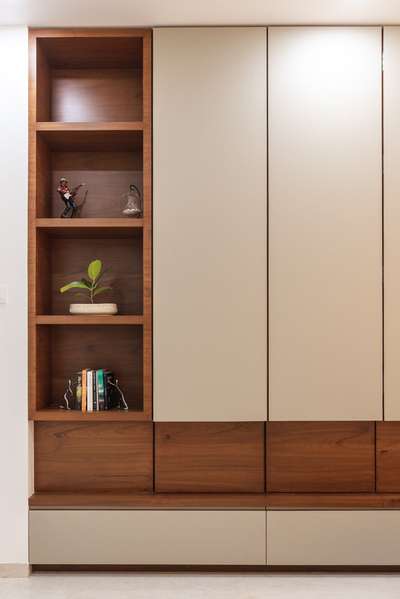 wardrobes  #ModularKitchen  #InteriorDesigner  #CivilEngineer  #Contractor  #Carpenter  #homeinterior  #homeowners