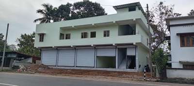 ഈ കെട്ടിടത്തിന് ഇതുപോലെത്തെ ആൻഡ്രേൽ  ചെയ്തു തരാം എന്ന് പറഞ്ഞു ഫോട്ടോ കാണിച്ച് എൻജിനീയർ ചെയ്തുവച്ച ജോലി കണ്ടോ!!! 2025ലെ നിർമിതി. ഇതിനോട് യോജിക്കുന്നവർ ആണോ നിങ്ങൾ? ഇതുപോലെയാണോ ചെയ്യേണ്ടത്? നഷ്ടപരിഹാരം തരികയോ, പൊളിച്ചു നല്ല രീതിയിൽ പണിഞ്ഞു തിരയുകയോഅല്ലെ ചെയ്യേണ്ടതല്ലേ?നിങ്ങളുടെ അഭിപ്രായം കമന്റിൽ രേഖപ്പെടുത്തുക.