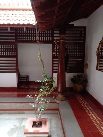 #TraditionalHouse  #nadumuttam  #Nalukettu  #KeralaStyleHouse  #keralahomeplans  #keralahomestyle