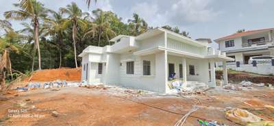 #WHITECEMENT   #air_sprayer  #HouseDesigns  #KeralaStyleHouse