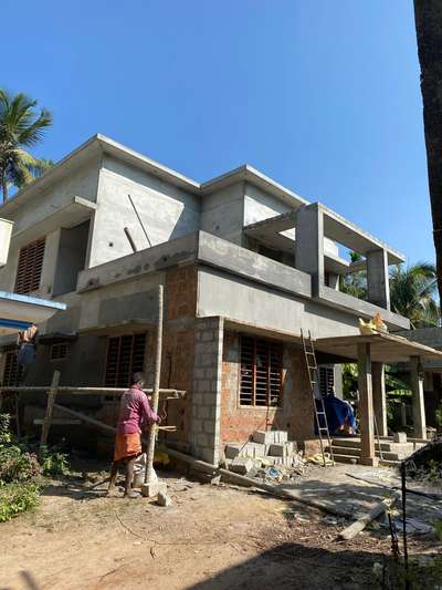 ഗുരുവായൂർ 𝘄𝗼𝗿𝗸 𝘀𝗶𝘁𝗲
𝘄𝗼𝗿𝗸 𝘂𝗻𝗱𝗲𝗿 𝗽𝗿𝗼𝗴𝗿𝗲𝘀𝘀

𝗠𝗮𝘀𝘁𝗲𝗿𝗰𝗿𝗮𝗳𝘁 𝗘𝗻𝗴𝗶𝗻𝗲𝗲𝗿𝗶𝗻𝗴 𝗗𝗲𝘃𝗲𝗹𝗼𝗽𝗲𝗿𝘀
  𝗕𝘂𝗶𝗹𝗱 𝘆𝗼𝘂𝗿 𝗱𝗿𝗲𝗮𝗺 𝘄𝗶𝘁𝗵 𝘂𝘀
 #exterior_Work  #exteriors #working #workinprogress #ongoing #ongoing-project #Thrissur #guruvayoor #2400sq #4BHKHouse