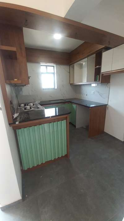 Small kitchen cabinets work for a 1 BHK apartment. 
Materials used 
WPC door 
Multiwood backing 
Ebco hinges and fittings
Kajaria tiles
Galaxy black granite countertop 
#Kitchen
#ushapedkitchen 
#KitchenCabinet 
#Apartmet
#Kitchendesign