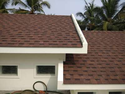 #RoofingShingles #shingle #shining #RoofingIdeas #sloperoofbeauty #MixedRoofHouse #rooftops #rooftop #beautifulhomes #RoofingDesigns #SlopingRoofHouse