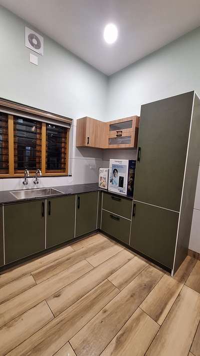 Kitchen
plywood with mica laminate

Modern Kitchen Interior 
for Estimate contact us

#KitchenIdeas #InteriorDesigner #Kitchen #LShapeKitchen #carcass #overheadshutter #KitchenCabinet #crockey #KitchenInterior