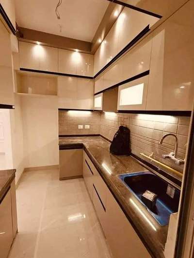 would you like it?💞💬give a review 😊
follow for more
.
.
 #KitchenIdeas #LargeKitchen #LShapeKitchen #InteriorDesigner #KitchenInterior #koloapp #Architectural&Interior