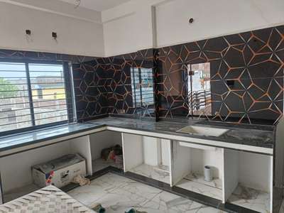 #KitchenIdeas  #ClosedKitchen  #LargeKitchen