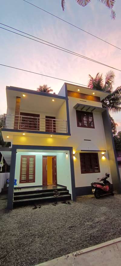 1350/3bhk/Modern style
5 cent/double storey/Ernakulam

Project Name: 3bhk,Modern style house 
Storey: double
Total Area: 1350
Bed Room: 3bhk
Elevation Style: Modern
Location: Ernakulam
Completed Year: 

Cost: 39.7 lakh
Plot Size: 5 cent