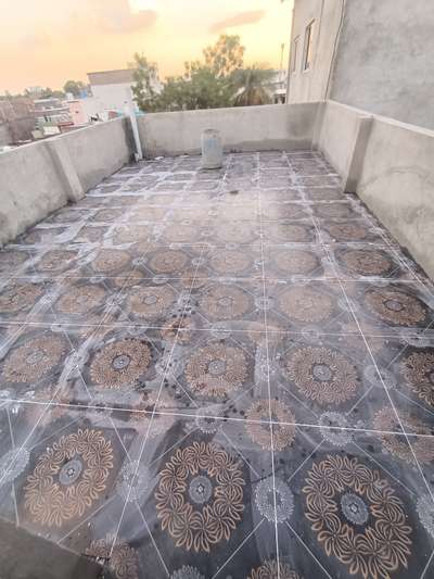 roof tiles 2×2 sqft clean finish