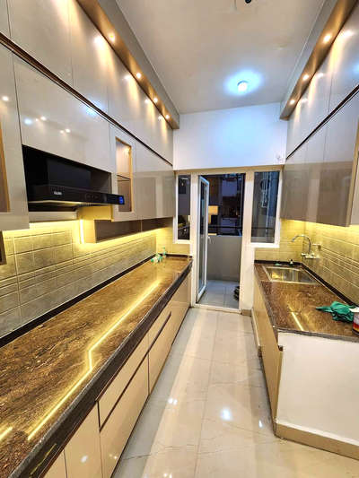 Modular kitchen design with profile lights
 #ModularKitchen  #KitchenIdeas  #KitchenCabinet  #profilelight_