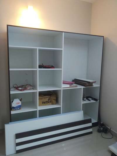 KRB INTERIORS
Wardrobe inside
7994160058