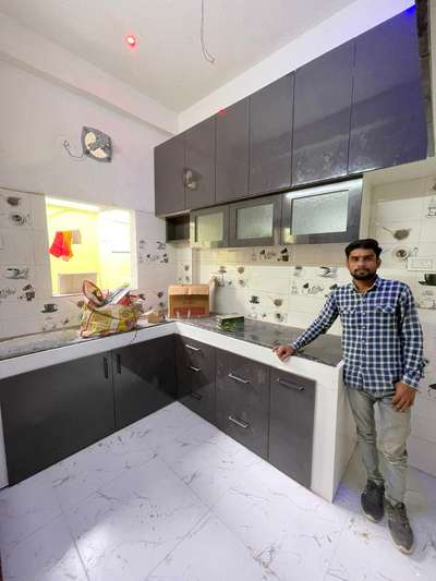 kitchan  #KitchenIdeas #Carpenter #InteriorDesigner #ModularKitchen