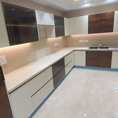 A Perfect Modular Kitchen..
#noida #noidainterior #ghaziabadinterior #ModularKitchen #gurgaoninteriors #noidaextension