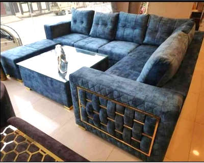 full coverd sofa available at factory price at Amar furniture. seas blue cloth finishing. side have a wall design. 
... 
.. 
. 
#amarfurniture #sofaset
#cheapest #lowrate #showroomhalfrate #halfpricefromshowroom
