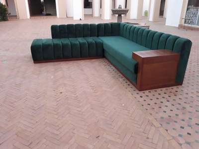 sofa #bhandarifurnitureinteriors  #furniture   #InteriorDesigner  #WallDecors  #HomeDecor