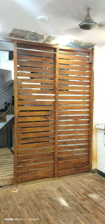 artificial wooden finish polish 
lakdi ki caret ke patiya