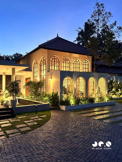 Project 'Arcade'
Arcade combines the elegance of arches with the boldness of traditional design.
Area: 4150 sq.ft.
Location: Bharanikavu, Kollam
Completed :March 2025
Budget: 1.2 Cr

#KeralaStyleHouse  #tropicalhouse #moderndesign #architecturedesigns #keralaarchitectures #TraditionalHouse