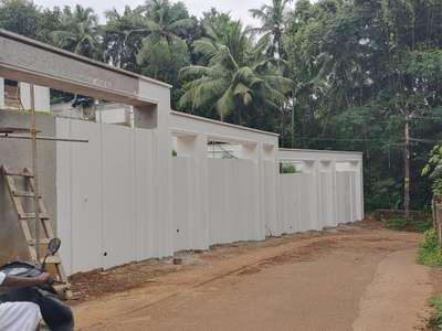 Compound wall