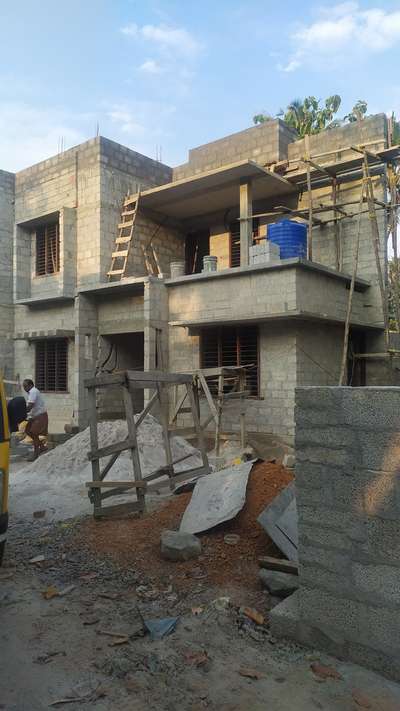 under construction 🏠
#home #buildersinkerala #BestBuildersInKerala #ContemporaryHouse #SmallHomePlans