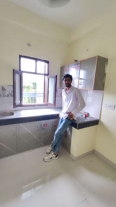 framing wali kichan
pg room 


 #kichen_chimney  #kichenmodels  #KitchenInterior  #worked  #koloapp