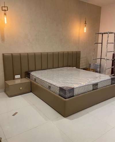BED ❤️‍🔥

FOR MORE : TARUN VERMA
7898780521

#tarun_dt 
#dt_furniture 
#BedroomDesigns 
#BedroomDecor