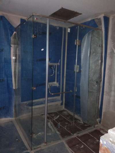 cubical shower