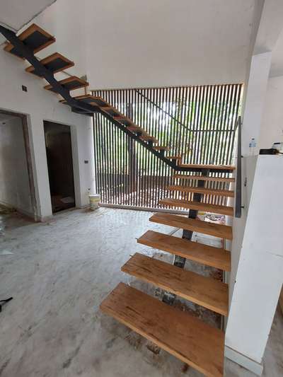 fabricated staircase #metalstaircase #fabricatedstaircase #keralaarchitectures #Pathanamthitta #readymadestaircases #GlassHandRailStaircase #StraightStaircase #all_kerala
