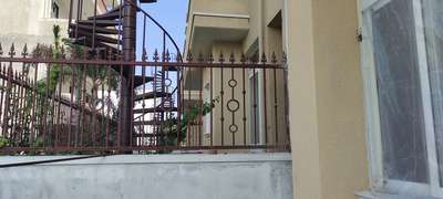 balcony railing 550rs per running Fett with matarial