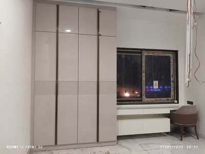 #WardrobeIdeas #WardrobeDesigns #SlidingDoorWardrobe #CustomizedWardrobe
contact me 9871605275, 9650959520