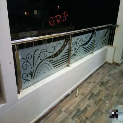 *Stainless steel glass railing for home 🏡*
Railing will be Running feet, 
Railing stainless steel, 
Grade 304,
Thickness 20 gauge, 
Top pipe 50 mm round,
Vertical 40*40mm sq, 
Glass toughened, 
Glass thickness 12mm,
Glass fitting  25/3mm,
Material jindal.