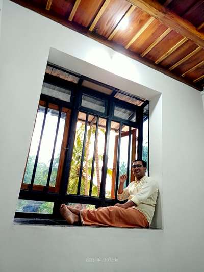 bay window in traditional home #baywindow #TraditionalHouse