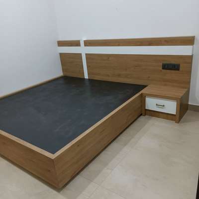 Bed Coat Mica finish