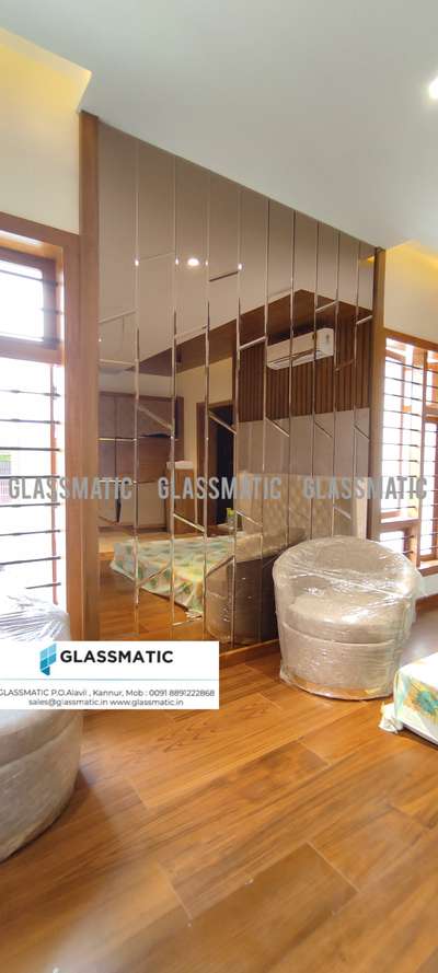 #mirror  #mirrorunit  #GlassMirror  #mirrorart  #mirrorwork  #wall_mirror_design 
 #mirrordesign