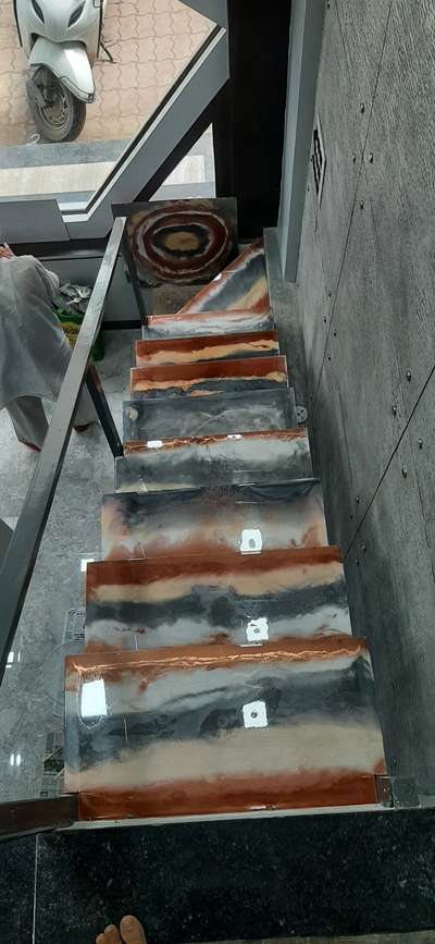 Staircase Top ResinArt Design At AK ASSOCIATES Office Khargone 
 #resinart  #designer  #resinflooring  #resinartist