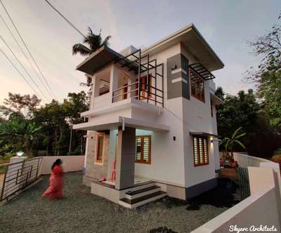 A Budget home constructed in 4 cent plot 
•3bhk house 
• Area :1550 sqft 
• Budget : 28 lakhs