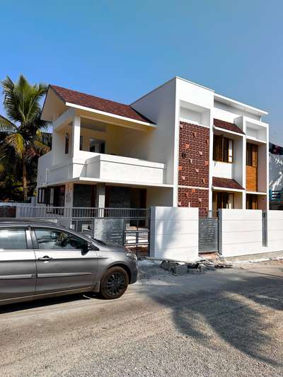 Finished basith residence exterior @ trivandrum
#finished #residencedesign #kerala #Architecture