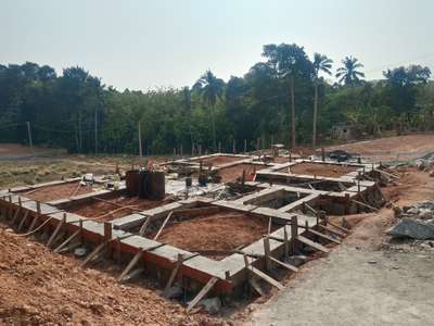 #keralahomedesignz 
#foundations 
#plinth 
PINELO DESIGNS