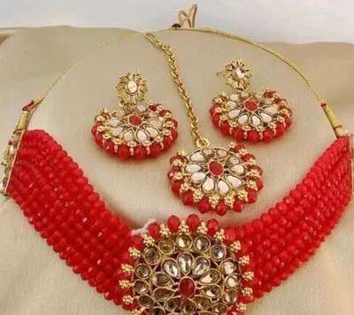 Diva Colorful Jewellery Sets
Name: Diva Colorful Jewellery Sets
Base Metal: Alloy
Plating: Gold Plated
Stone Type: Kundan
Sizing: Adjustable
Type: Choker and Earrings
Net Quantity (N): 1
Country of Origin: India