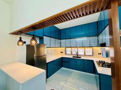 #ModularKitchen  #KitchenIdeas  #KitchenCabinet  #InteriorDesigner  #aluminiumwork