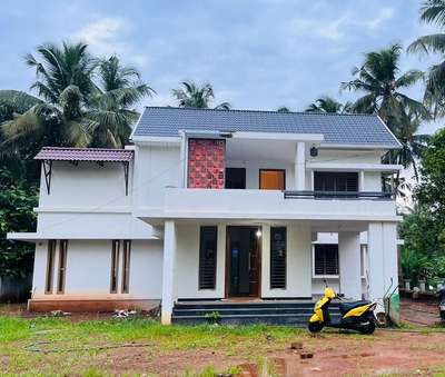 2900/4 bhk/Modern style
50 cent/double storey/Thrissur

Project Name: 4 bhk,Modern style house 
Storey: double
Total Area: 2900
Bed Room: 4 bhk
Elevation Style: Modern
Location: Thrissur
Completed Year: 

Cost: 65 lakh
Plot Size: 50 cent