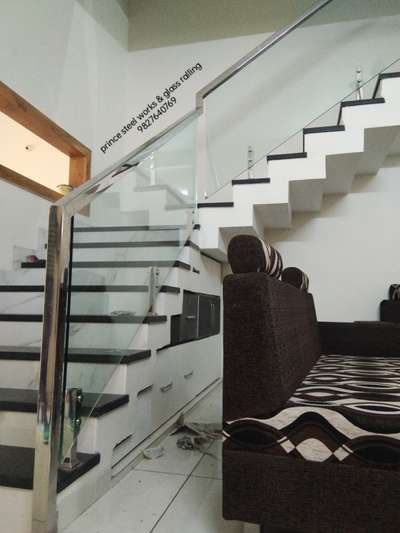 galss stairs ralling  #GlassHandRailStaircase