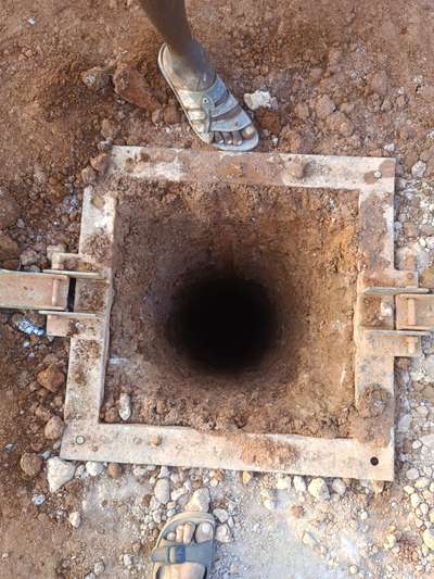 Pile hole, Auger pilie work