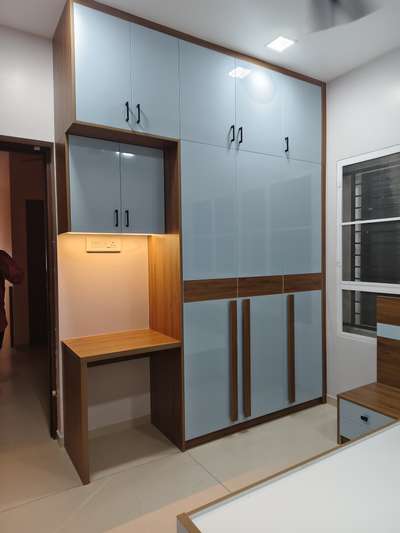 Bed room Wardrob with Table & Cot 

Site Location : Padukad, Thrissur 
.
.
.
 #WardrobeIdeas  #WardrobeDesigns  #CustomizedWardrobe