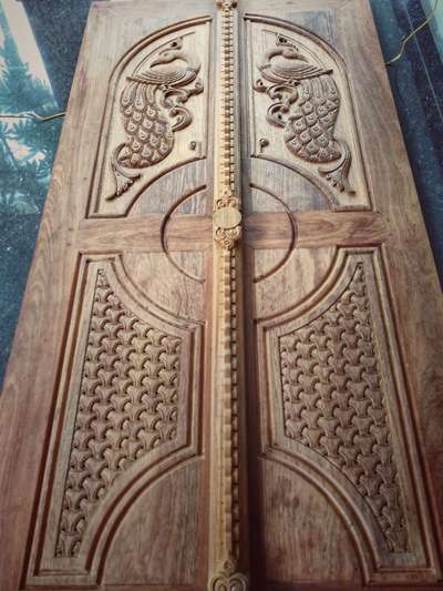 wood door hand carving