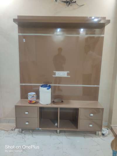 *kitchen almira tv unite wooden ceiling all type wooden work & aluminium work *
kitchen rate 250   with materiyl.  12000
almira. rate  200.   with materiyl   900
panelling      150.   with. materiy.  700
tv unite.       180.     With. material 800