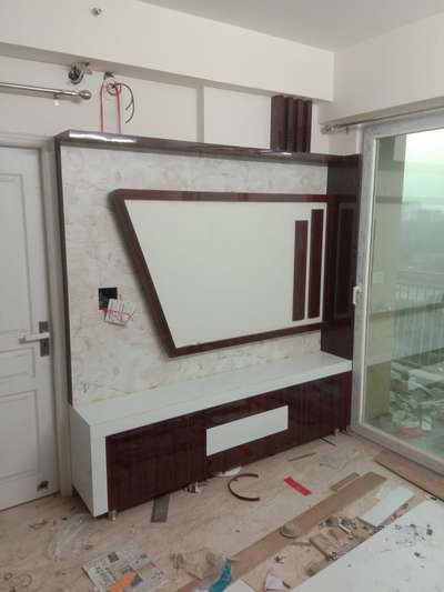 # TV unit