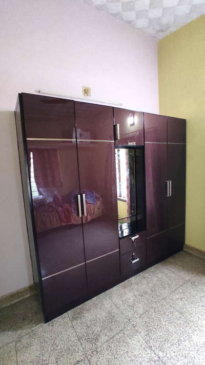 #Wardrobe with Aluminium and UV laminated sheet