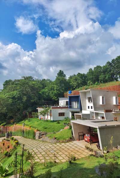 #ContemporaryHouse #boxtypehouse #LandscapeIdeas #LandscapeGarden #Landscape #landscapeidea #landscapearchitecture #landscapes #greengrass #MexicanGrass #HouseDesigns #Architect #architecturedesigns #Architectural&Interior #Kannur #kannurinterior #architectsinkerala #architectsinkannur #malayali #malayalam #KeralaStyleHouse #keralastyle #keralaplanners #keralareels #archidaily #keralagallery #keralaattraction #keralaarchitects