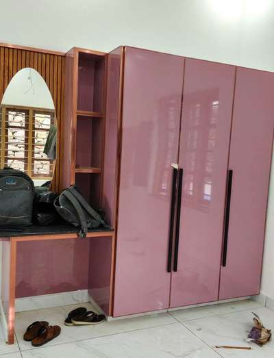 #AluminiumWindows  #aluminiumkitchan  #WardrobeDesigns  #breakfastcounter