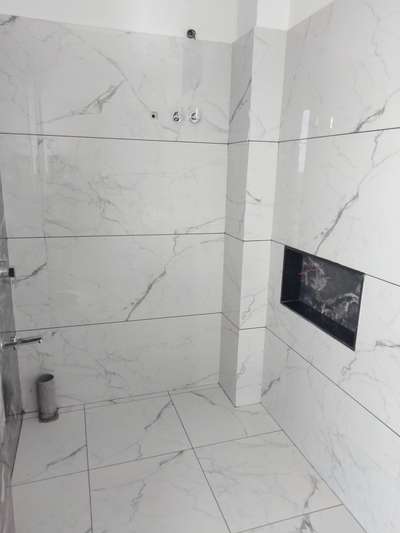 bhathroom tiles work